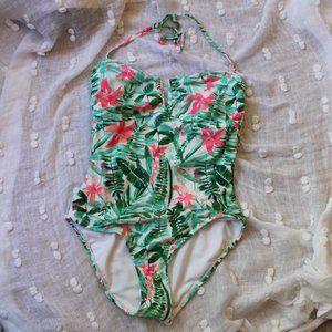 Old Navy One PC Swimsuit Size Medium